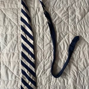 Tommy Hilfiger White Navy Striped 100% Silk Tie